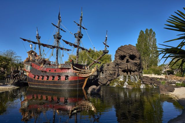 Disney Parks Adventureland Pirate Galleon